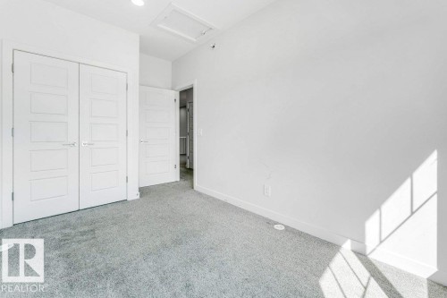 5140 23 Avenue Sw, Edmonton, AB - Indoor Photo Showing Other Room