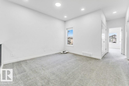 5140 23 Avenue Sw, Edmonton, AB - Indoor Photo Showing Other Room