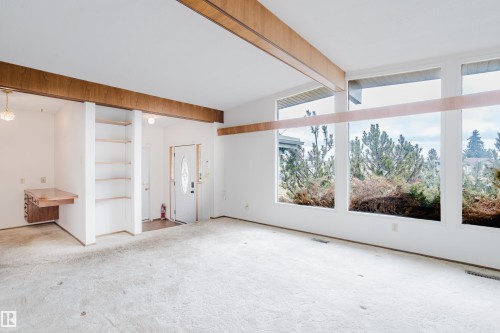 9536 151 Avenue Nw, Edmonton, AB - Indoor Photo Showing Other Room