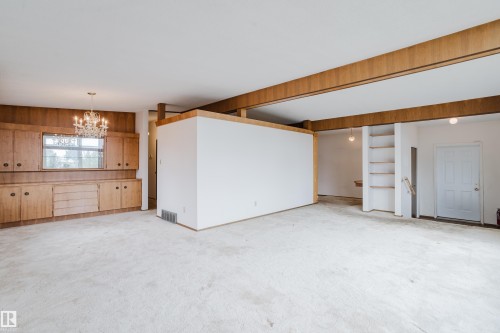 9536 151 Avenue Nw, Edmonton, AB - Indoor