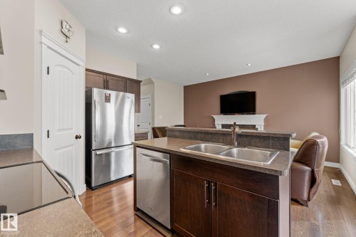 45 Meadowview Court, Spruce Grove, AB - Indoor Photo Showing Kitchen With Double Sink