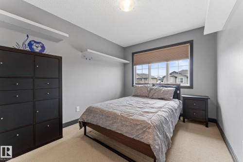 45 Meadowview Court, Spruce Grove, AB - Indoor Photo Showing Bedroom