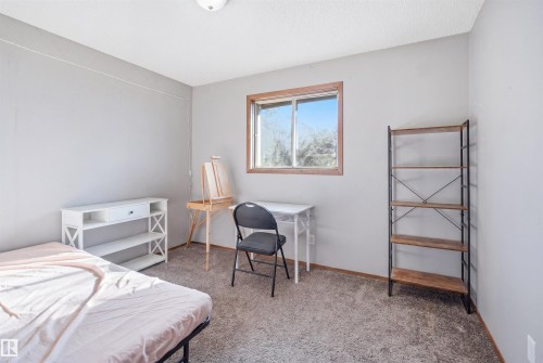 2107 40 Street Nw, Edmonton, AB - Indoor Photo Showing Bedroom
