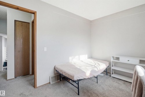 2107 40 Street Nw, Edmonton, AB - Indoor Photo Showing Bedroom
