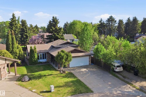 2107 40 Street Nw, Edmonton, AB - Outdoor