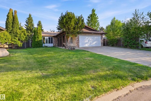 2107 40 Street Nw, Edmonton, AB - Outdoor