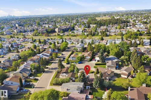 2107 40 Street Nw, Edmonton, AB - Outdoor With View