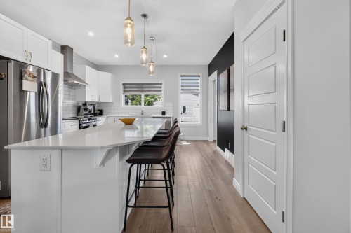 6 Daniel Street, Fort Saskatchewan, AB - Indoor Photo Showing Kitchen With Upgraded Kitchen