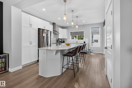 6 Daniel Street, Fort Saskatchewan, AB - Indoor Photo Showing Kitchen With Upgraded Kitchen