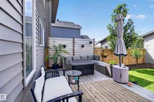 Expansive wooden deck featuring ample space for outdoor seating - 6 Daniel Street, Fort Saskatchewan, AB - Outdoor With Deck Patio Veranda With Exterior