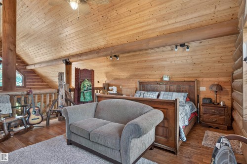 107 Idlehours Drive, Rural Barrhead County, AB - Indoor Photo Showing Bedroom
