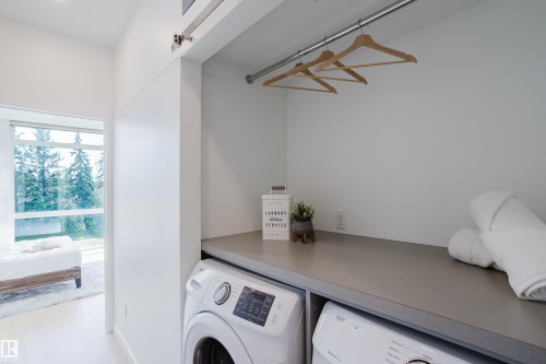 7405 89 Street Nw, Edmonton, AB - Indoor Photo Showing Laundry Room