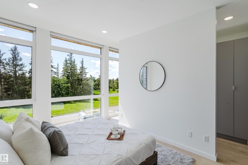 7405 89 Street Nw, Edmonton, AB - Indoor Photo Showing Bedroom