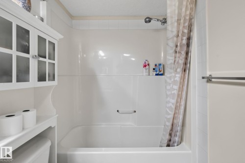 #317 11441 Ellerslie Rd Sw, Edmonton, AB - Indoor Photo Showing Bathroom