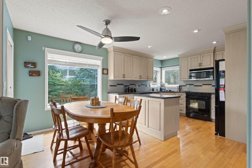 627 Wotherspoon Close Nw, Edmonton, AB - Indoor
