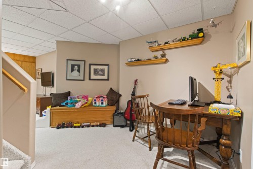 627 Wotherspoon Close Nw, Edmonton, AB - Indoor