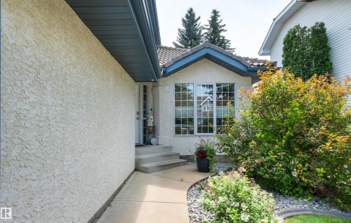 627 Wotherspoon Close Nw, Edmonton, AB - Outdoor