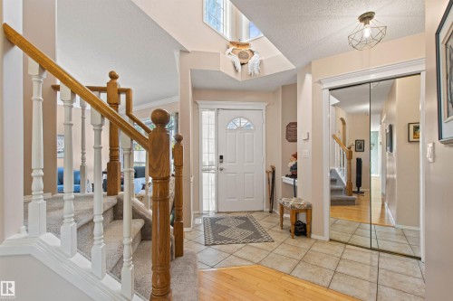 627 Wotherspoon Close Nw, Edmonton, AB - Indoor Photo Showing Other Room