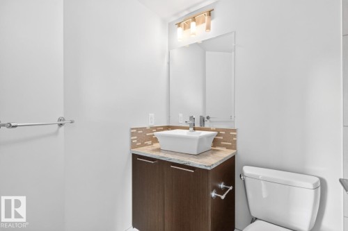 #405 10388 105 St Nw, Edmonton, AB - Indoor Photo Showing Bathroom