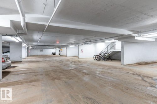 #405 10388 105 St Nw, Edmonton, AB - Indoor Photo Showing Garage