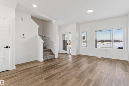 1068 Mcleod Avenue, Spruce Grove, AB - Indoor Photo Showing Other Room