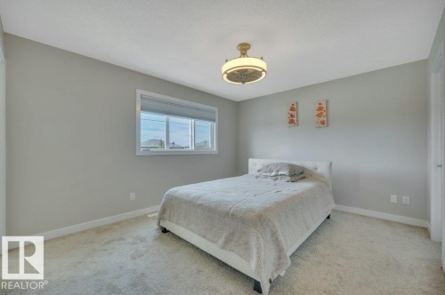 729 Berg Loop, Leduc, AB - Indoor Photo Showing Bedroom