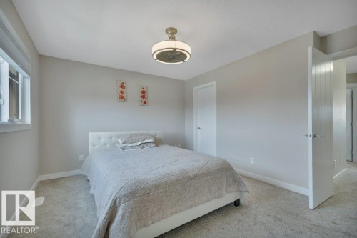 729 Berg Loop, Leduc, AB - Indoor Photo Showing Bedroom