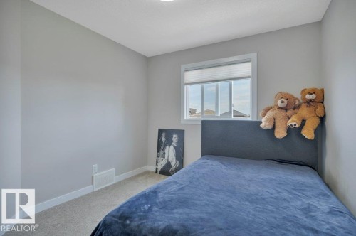 729 Berg Loop, Leduc, AB - Indoor Photo Showing Bedroom