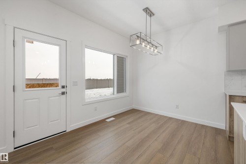 19051 20 Avenue Nw, Edmonton, AB - Indoor Photo Showing Other Room