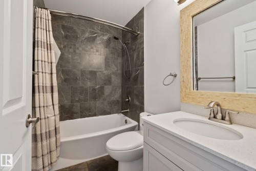 867 Blacklock Way Sw, Edmonton, AB - Indoor Photo Showing Bathroom