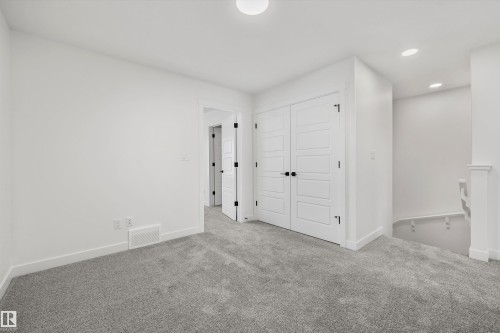 20820 40 Avenue Nw, Edmonton, AB - Indoor Photo Showing Other Room