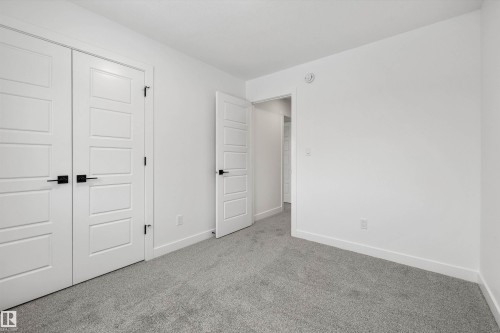 20820 40 Avenue Nw, Edmonton, AB - Indoor Photo Showing Other Room