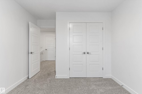 913 19 Avenue Nw, Edmonton, AB - Indoor Photo Showing Other Room