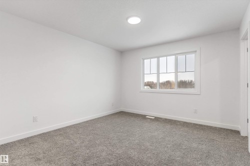 913 19 Avenue Nw, Edmonton, AB - Indoor Photo Showing Other Room