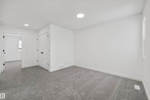 18931 28 Avenue Nw, Edmonton, AB - Indoor Photo Showing Other Room