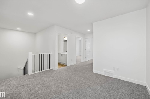 18931 28 Avenue Nw, Edmonton, AB - Indoor Photo Showing Other Room