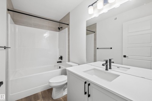 18931 28 Avenue Nw, Edmonton, AB - Indoor Photo Showing Bathroom