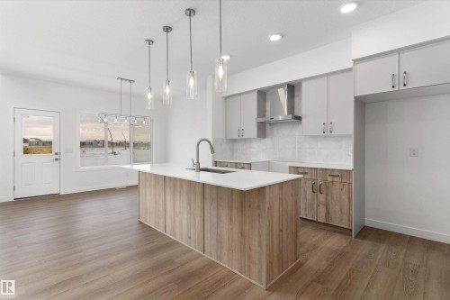 18927 28 Avenue Nw, Edmonton, AB - Indoor Photo Showing Kitchen With Upgraded Kitchen