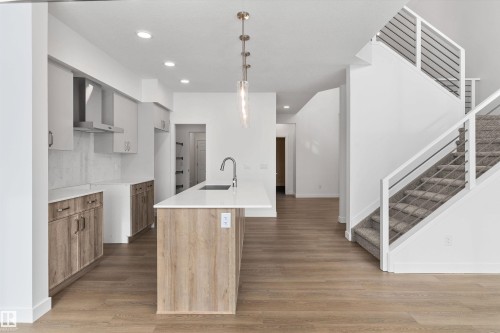 18927 28 Avenue Nw, Edmonton, AB - Indoor Photo Showing Kitchen