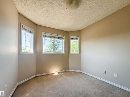 976 Rutherford Road Sw, Edmonton, AB - Indoor Photo Showing Other Room