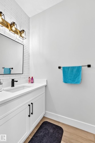 38 Avonlea Way, Spruce Grove, AB - Indoor Photo Showing Bathroom