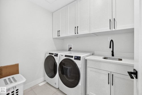 38 Avonlea Way, Spruce Grove, AB - Indoor Photo Showing Laundry Room