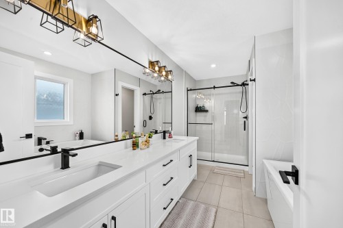 38 Avonlea Way, Spruce Grove, AB - Indoor Photo Showing Bathroom