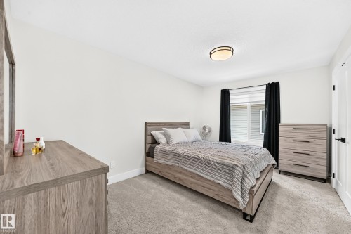 38 Avonlea Way, Spruce Grove, AB - Indoor Photo Showing Bedroom