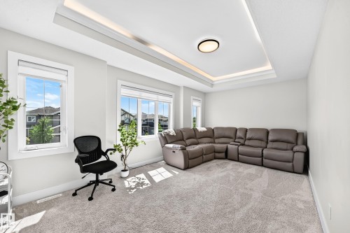 38 Avonlea Way, Spruce Grove, AB - Indoor Photo Showing Other Room