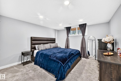 38 Avonlea Way, Spruce Grove, AB - Indoor Photo Showing Bedroom