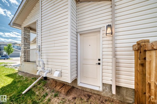 Separate entrance to basement - 38 Avonlea Way, Spruce Grove, AB - Outdoor With Exterior
