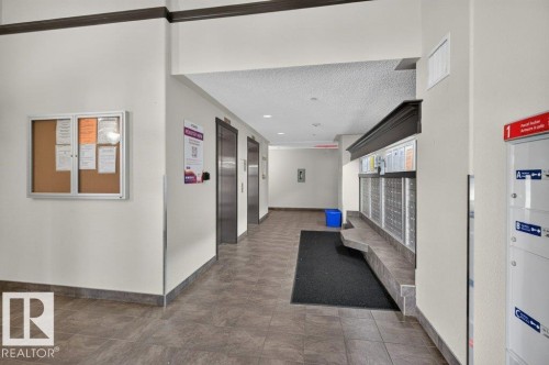 #6215 7331 South Terwillegar Dr Nw, Edmonton, AB - Indoor Photo Showing Other Room