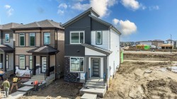 1547 211 Street NW Edmonton, AB T6M 3P1