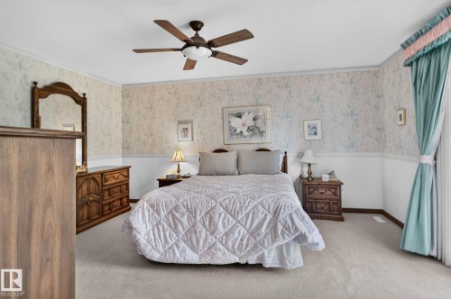 18132 78 Avenue Nw, Edmonton, AB - Indoor Photo Showing Bedroom